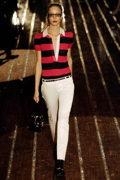 Look 5